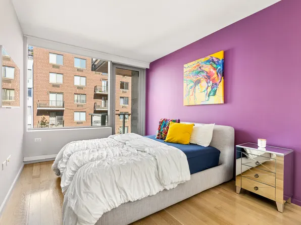 425 West 53rd Street image 11 of 13