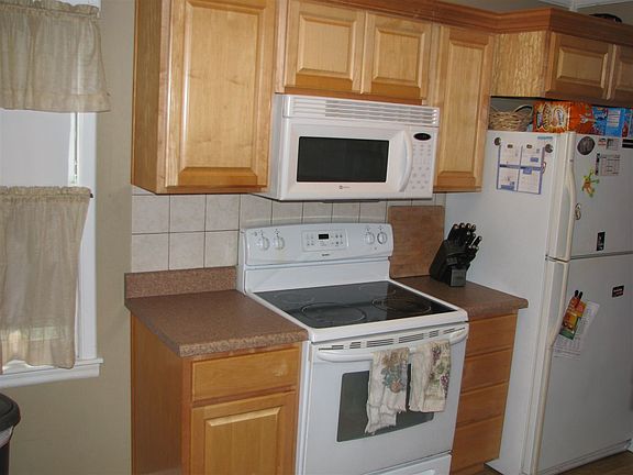3rd image of 2917 Avenue E