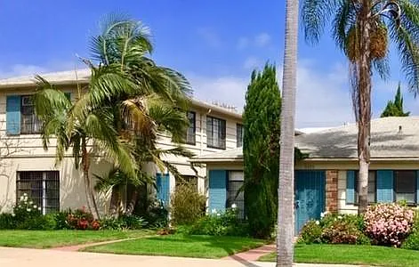 2 bed, 848 sqft, $2,395 — Photo 2