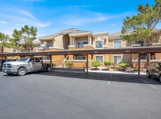 8070 W Russell Rd UNIT 2052, Spring Valley, NV 89113