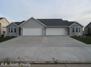 4620 Woodgate Dr, Janesville, WI 53546