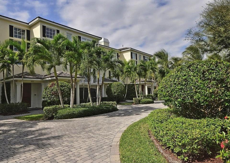 1st image of 4119 Silver Palm Dr