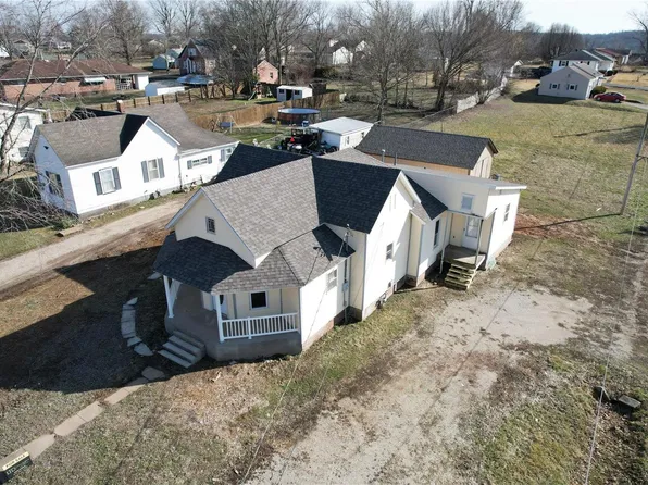 407 W Marvin Ave, Fredericktown, MO 63645