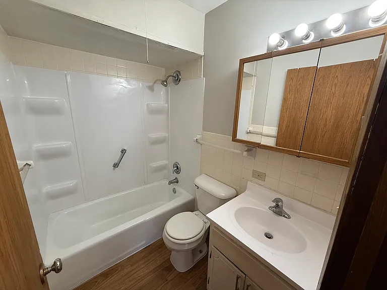 905 W 18th St #303 — Photo 6