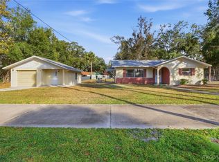 8463 W Aquaduct St, Homosassa, FL 34448