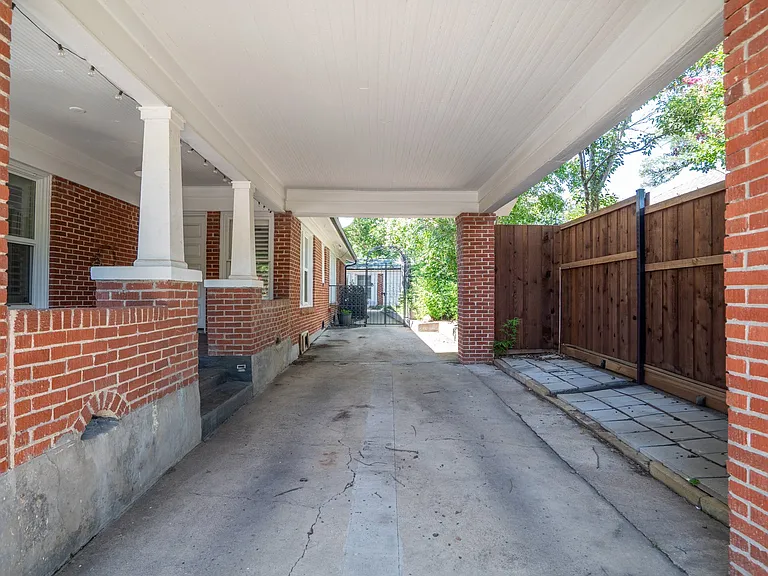 4036 Linden Ave — Photo 5