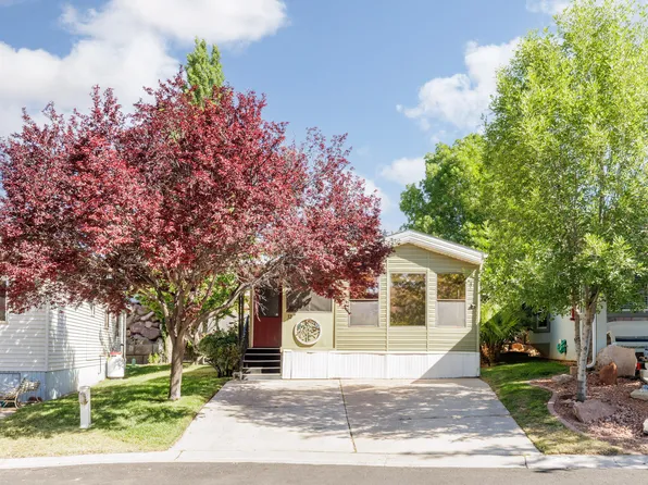 32 Cottonwood Ln, Hurricane, UT 84737