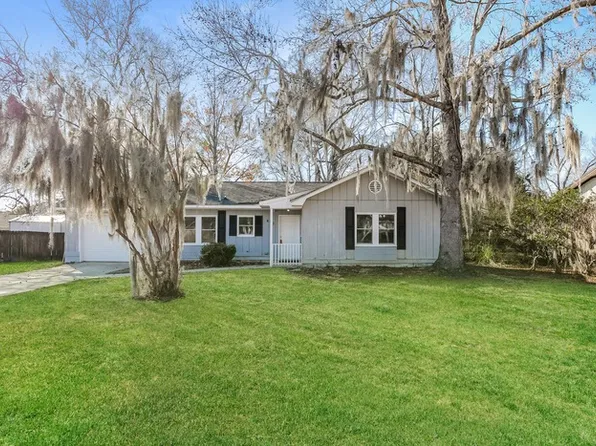 403 Oxford Rd, Ladson, SC 29456