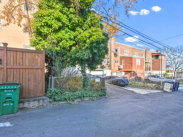 20-11 35th Street image 23 of 30