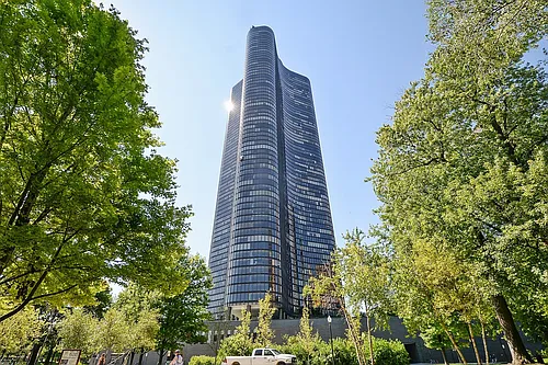 505 N Lake Shore Dr Photo 1