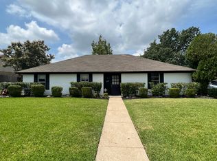 2127 Santa Fe Trl, Grapevine, TX 76051