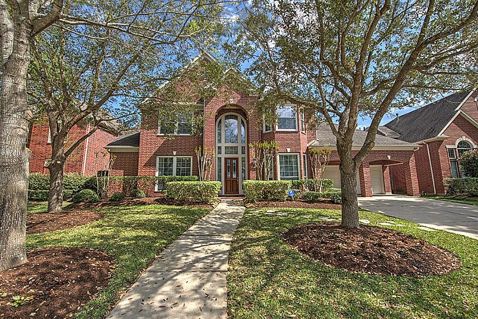 1st image of 2711 Shannon Forest Ct