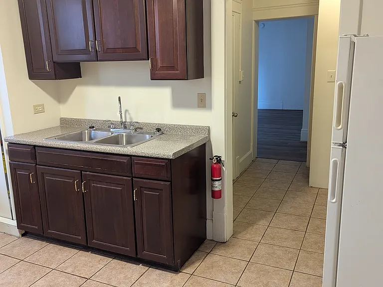 39 E Main St #1 — Photo 13