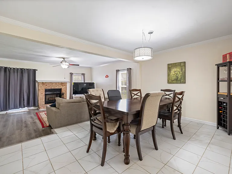 5632 Campus Dr — Photo 6