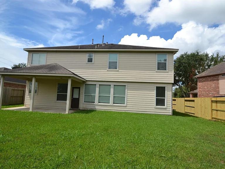 2110 Banfield Ct — Photo 47
