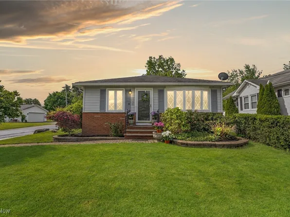 5940 Maplewood Rd, Mayfield Heights, OH 44124