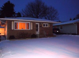 17700 Chatfield Ave, Cleveland, OH 44111