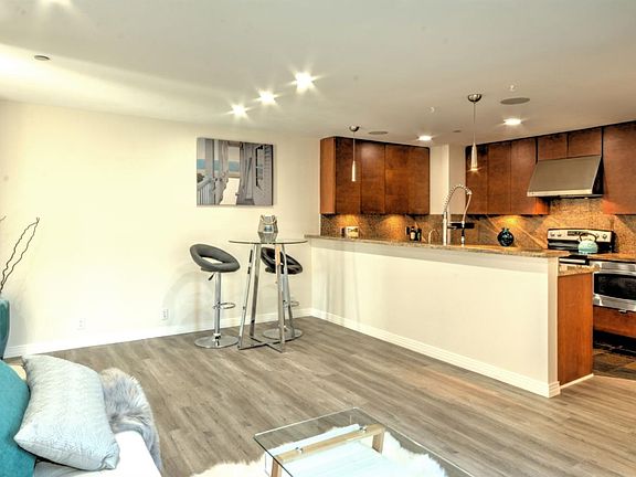 4th image of 1855 Palm View Pl APT 216