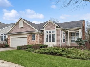 2351 Legends Ct, Riverwoods, IL