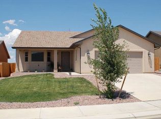 2307 Crestwood Ln, Pueblo, CO 81008