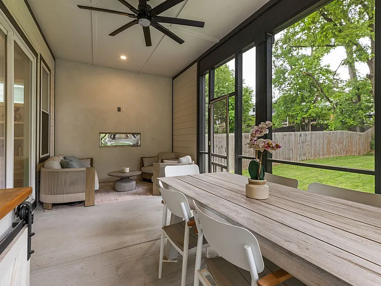 532 Westboro Dr — Photo 32