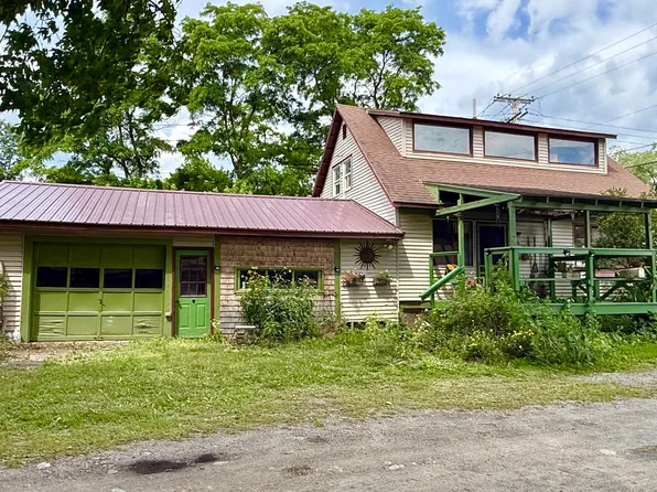 69 Liberty Street, Dexter, ME 04930