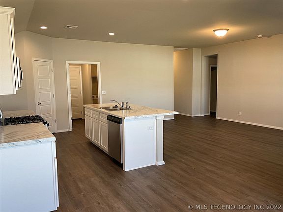 5th image of 29407 E 80th St S
