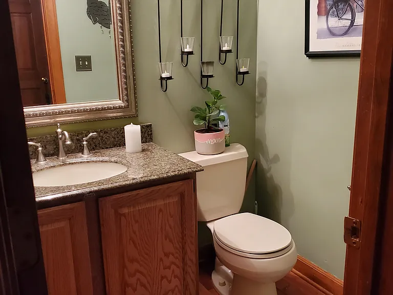 Downstairs Half-Bath