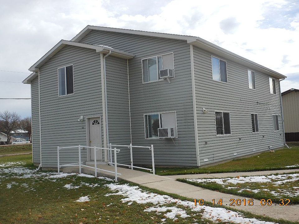 1st image of 526 Sheridan St