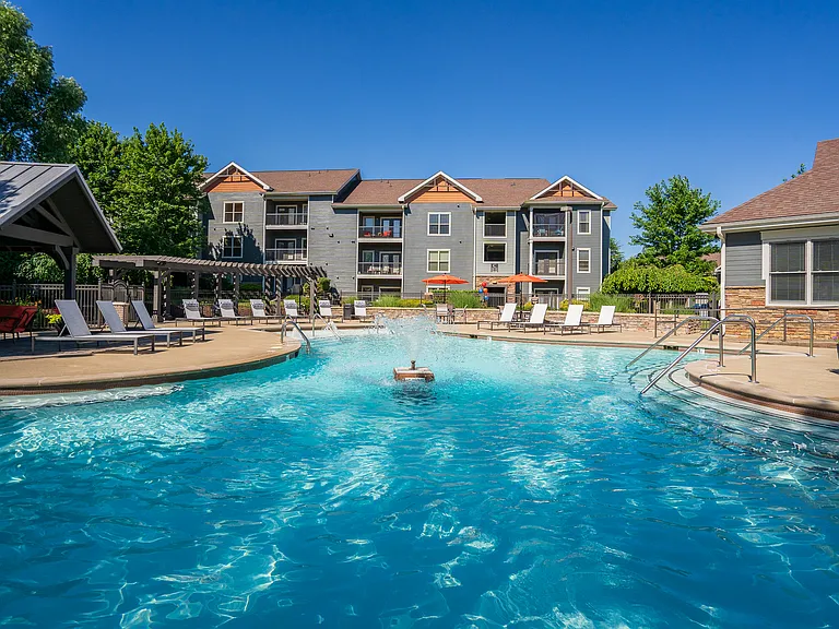 Fountains at Meadow Wood — Photo 3