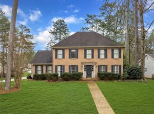 4346 Saint Michaels Dr SW, Lilburn, GA 30047