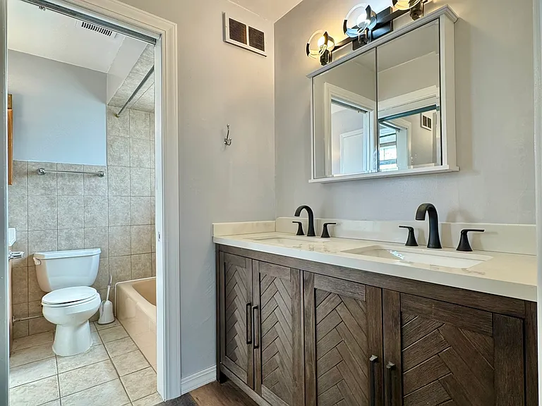 2 sink new vanity with new mirrors. Feels like a 5 star resort!