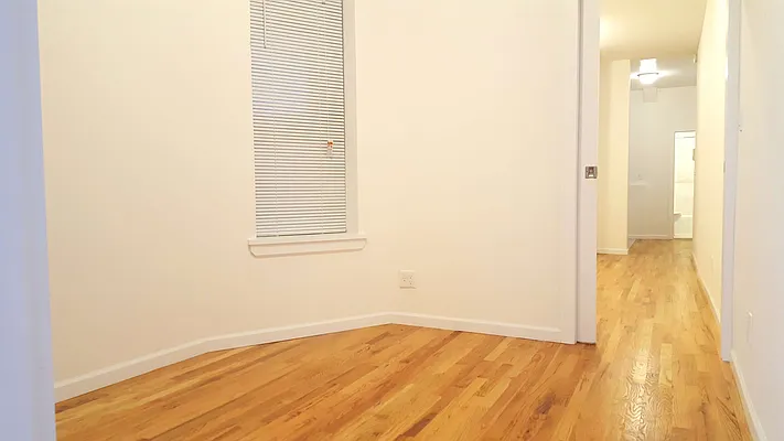 Rented by Manhattan Spaces | media 38