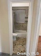 4th image of 182 Circle Dr E