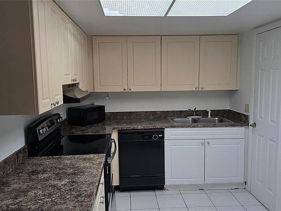 4th image of 9903 Turf Way APT 2