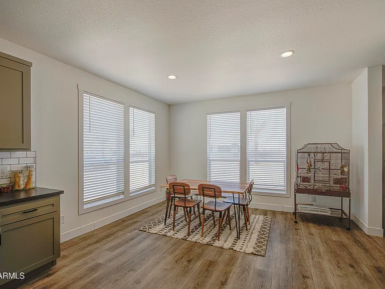 4057 N Solar St — Photo 20