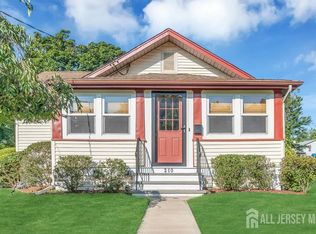 210 Cedar St, Oakhurst, NJ 07755