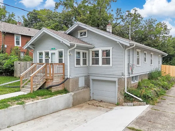 1700 30th St, Des Moines, IA 50310