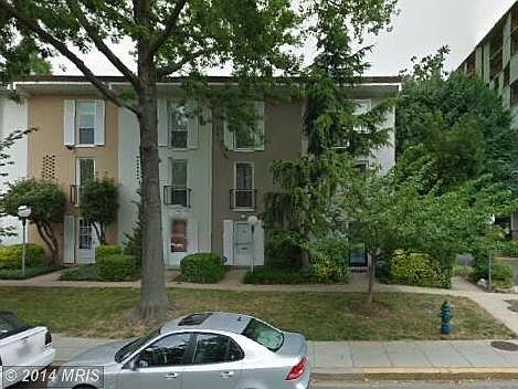 2nd image of 215 G St SW #131