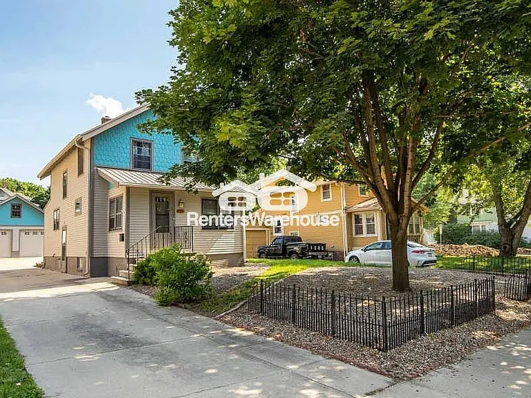2805 Kingman Blvd — Photo 3