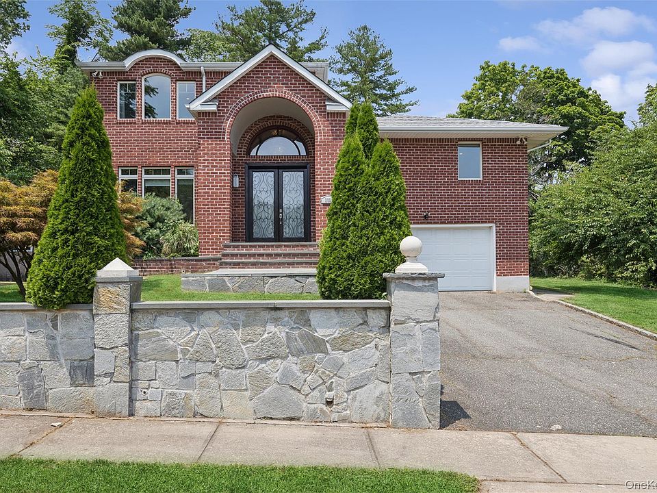 1st image of 300 Ellen Place