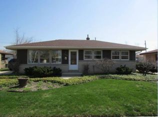 7913 W Burdick Ave, Milwaukee, WI 53219