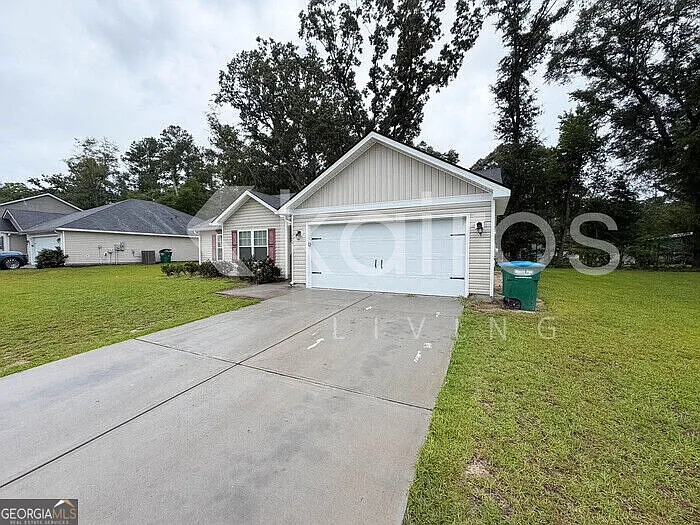 3 bed, 2.0 bath, 1565 sqft, $1,925 — Photo 3
