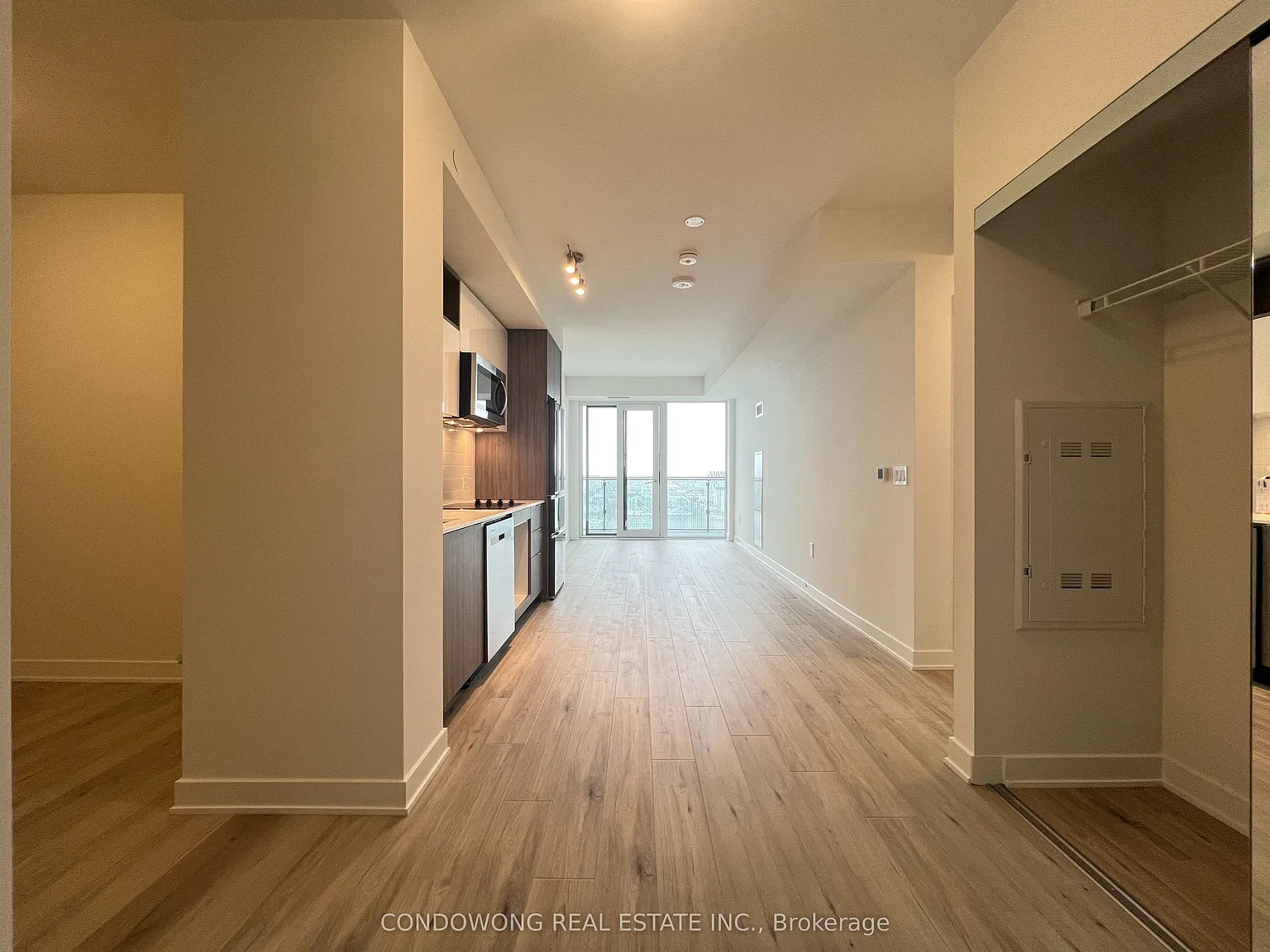 3 bed, $3,450 — Photo 2