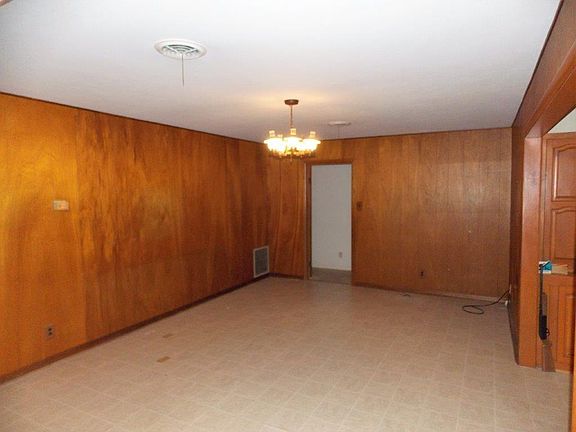 5th image of 501 W Atchley Dr