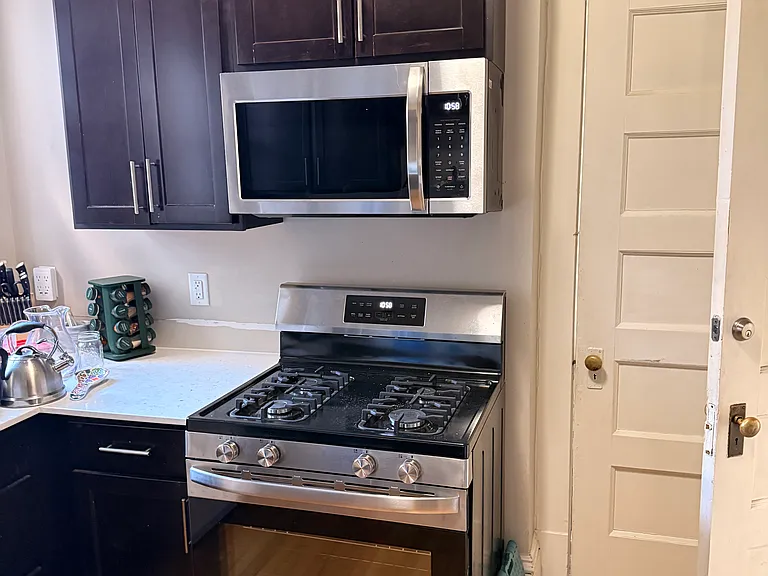 873 W Laurel Ave — Photo 4