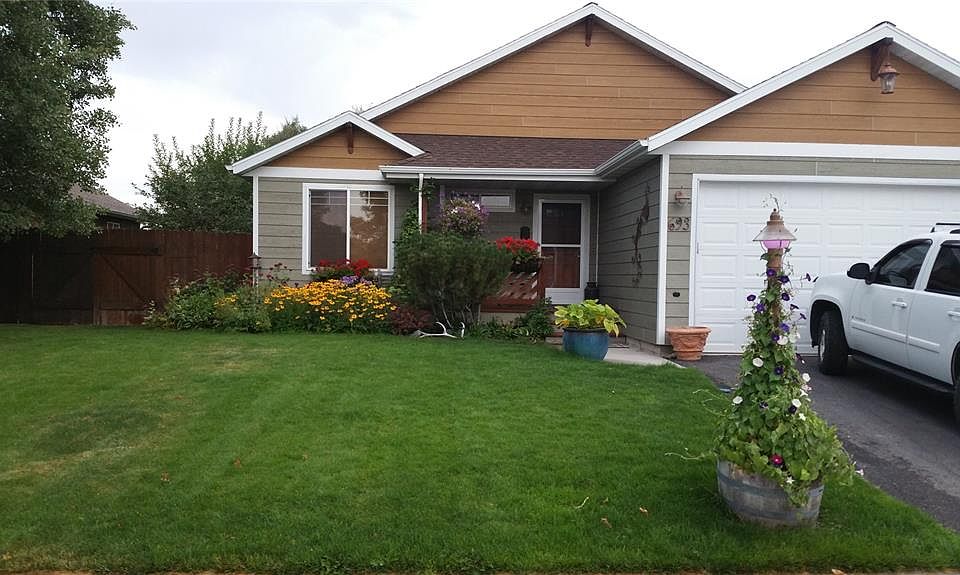 1st image of 693 N River Rock Dr