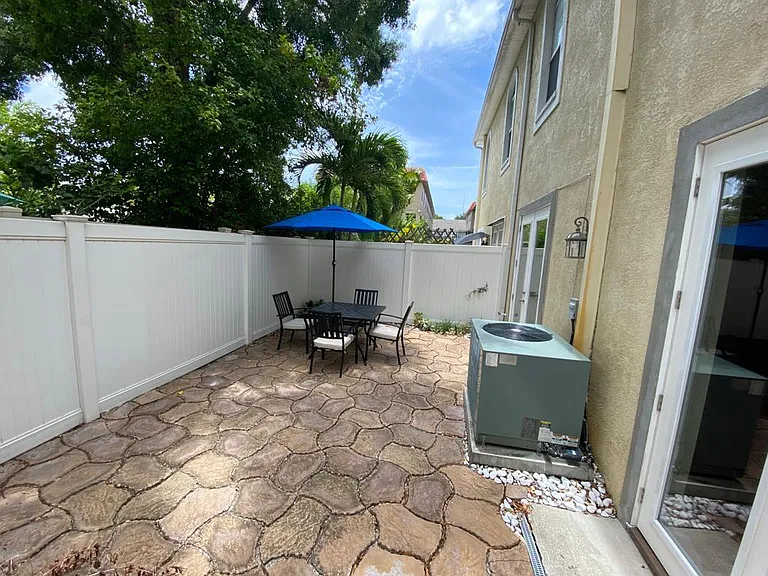 200 S Habana Ave #C — Photo 5