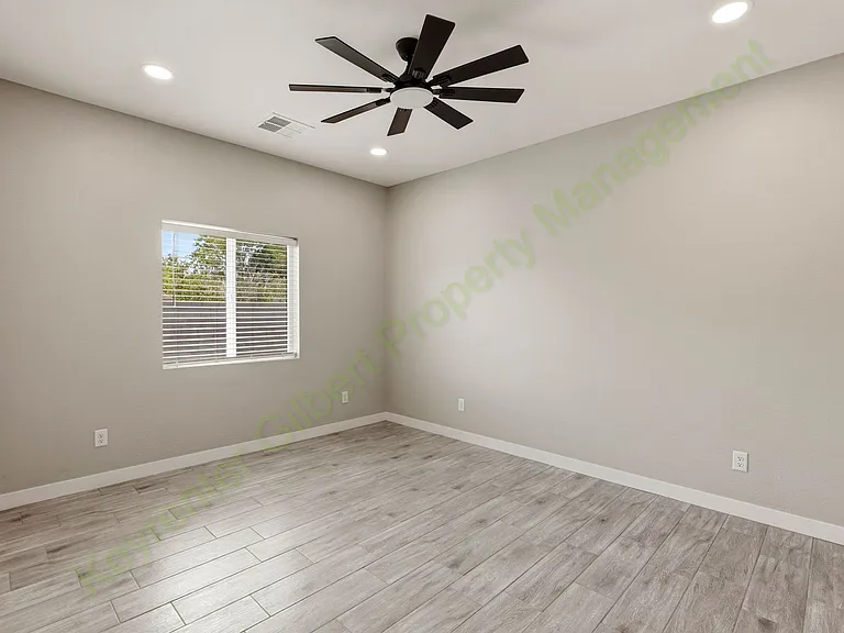 511 E 8th Ave #102 — Photo 20