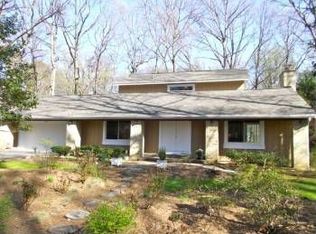 12009 Turf Ln, Reston, VA 20191